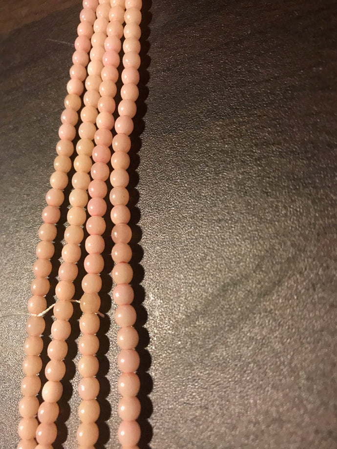 DRK145, Druk Bead, 4mm, Bubblegum, 16in strand